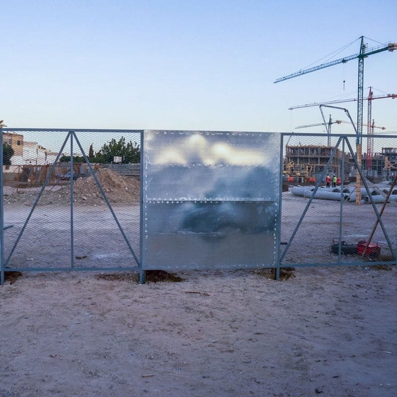 Clôture de chantier tôle galvanisée et grillage - Structure métallique sécurisation