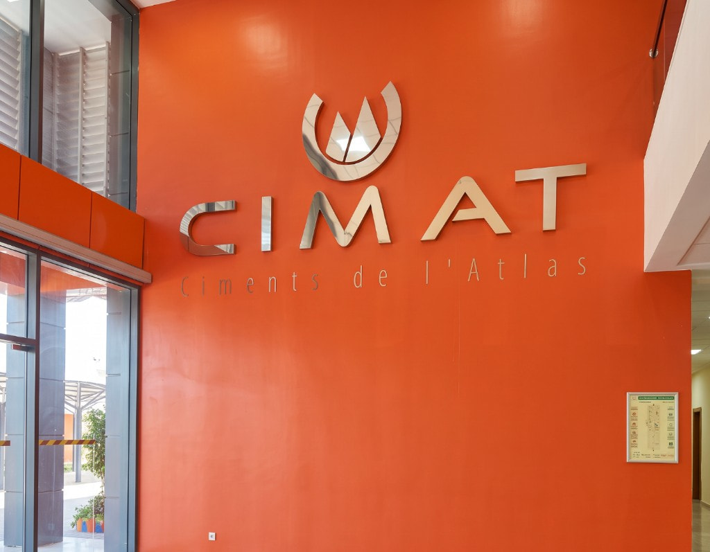 Logo Inox CIMAT Ciments de l'Atlas - Lettrage 3D acier inoxydable hall d'accueil, AdKey Signs Maroc